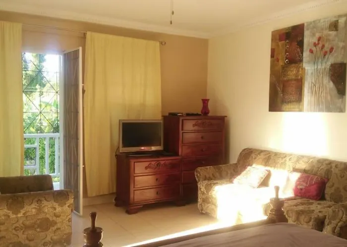 Apartment Stylish Ac, Balcony, Parking, Pool *